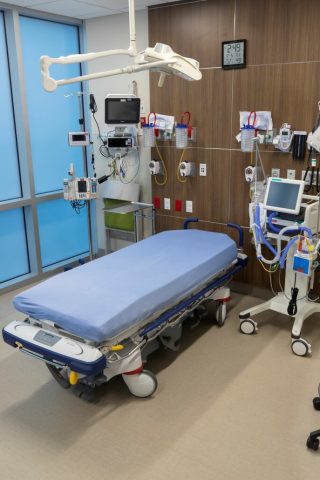 20231212-165607-Trauma Room 02